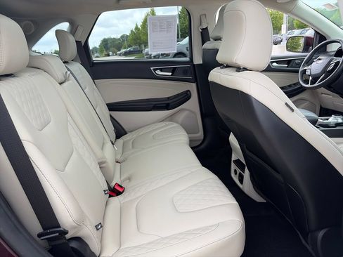 Used 2024 Ford Edge Titanium AWD/4WD image 28