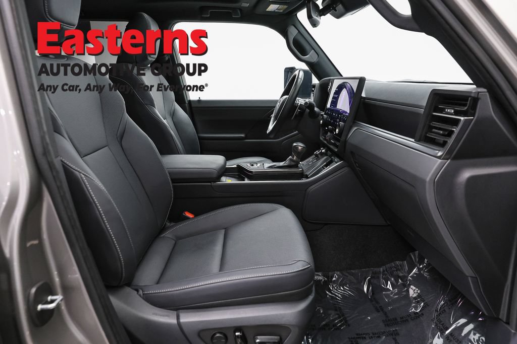 Used 2024 Lexus GX 550 w/ Cold Area Package AWD/4WD image 28