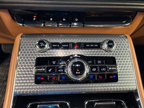 Certified 2023 Lincoln Aviator Black Label w/ Jet Package image 13