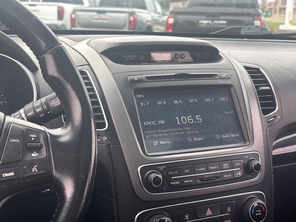 Used 2014 Kia Sorento EX w/ EX V6 Touring Package AWD/4WD image 11