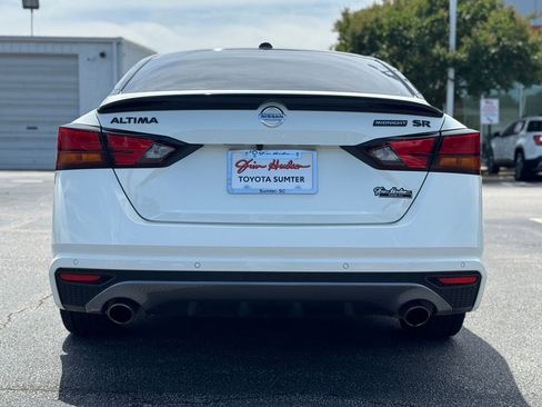 Used 2022 Nissan Altima 2.5 SR w/ Midnight Edition Package FWD image 9