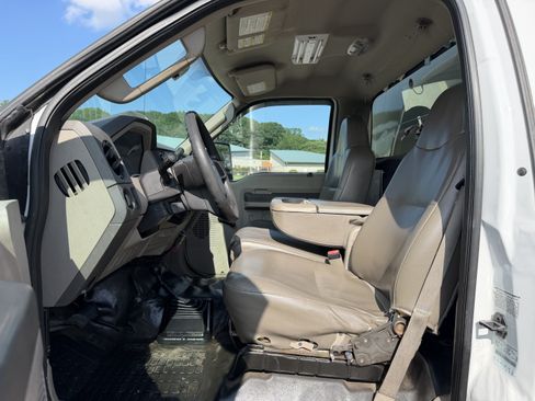 Used 2008 Ford F450 4x4 Regular Cab Super Duty image 9