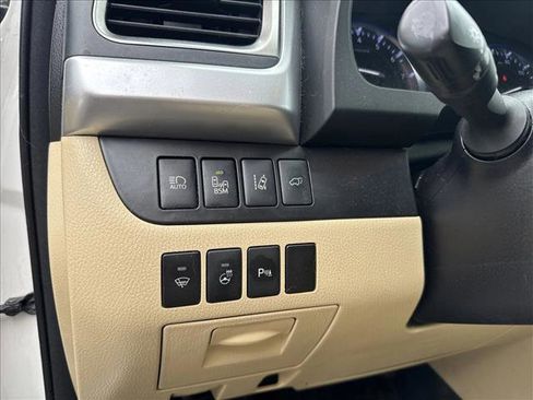 Used 2015 Toyota Highlander Limited Platinum image 13