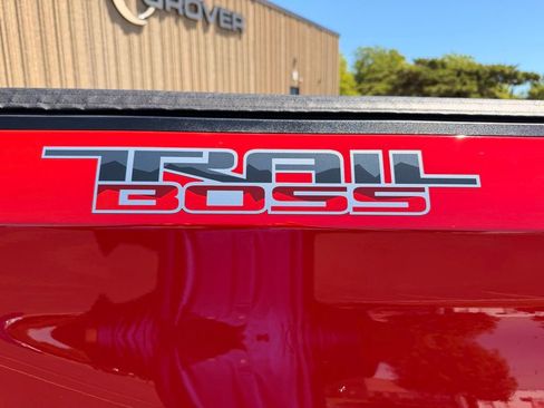 Used 2023 Chevrolet Silverado 1500 LT Trail Boss w/ Protection Package AWD/4WD image 29