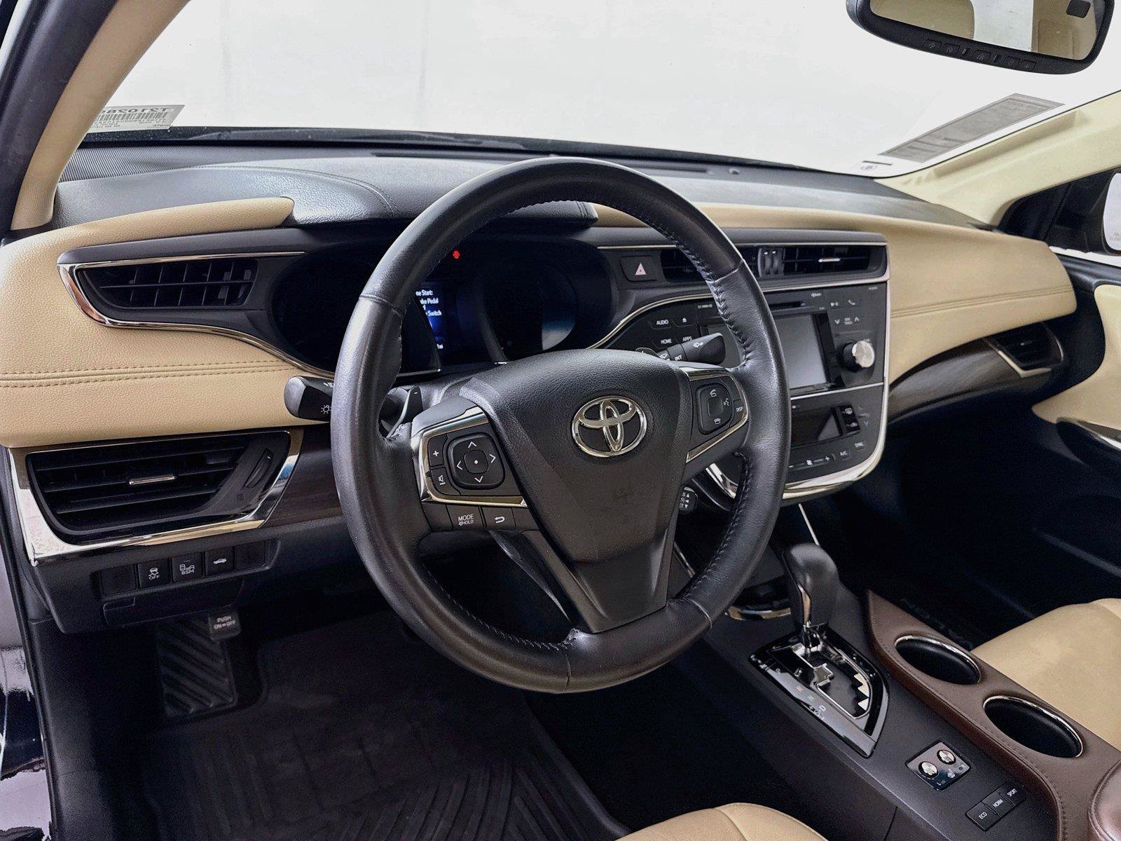 Used 2016 Toyota Avalon XLE Premium FWD image 4