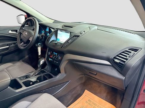 Used 2018 Ford Escape SE w/ SE Sync 3 Package image 29