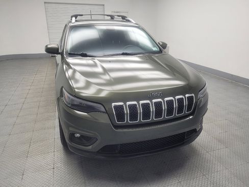 Used 2019 Jeep Cherokee Latitude w/ Popular Appearance Group FWD image 14