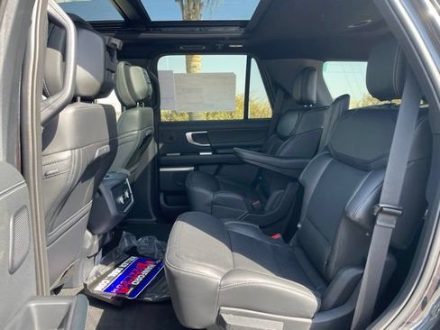 New 2027 Ford Expedition Platinum w/ Stealth Performance Package AWD/4WD image 21