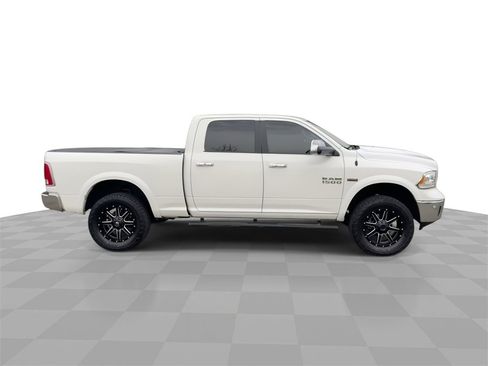 Used 2017 RAM 1500 Laramie w/ Convenience Group image 9