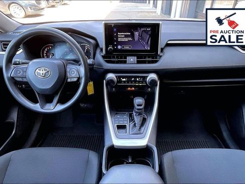 Used 2024 Toyota RAV4 LE AWD/4WD image 15