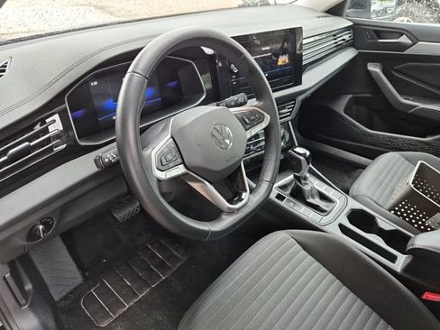 Used 2025 Volkswagen Jetta S FWD image 8