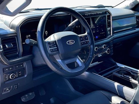 Used 2024 Ford F250 Lariat w/ Lariat Ultimate Package AWD/4WD image 13