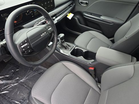 New 2026 Kia K4 EX image 8