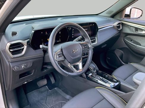 Used 2026 Chevrolet TrailBlazer ACTIV w/ Convenience Package FWD image 16
