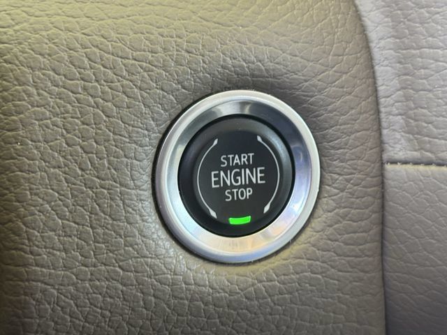 Used 2022 GMC Yukon XL Denali AWD/4WD image 20