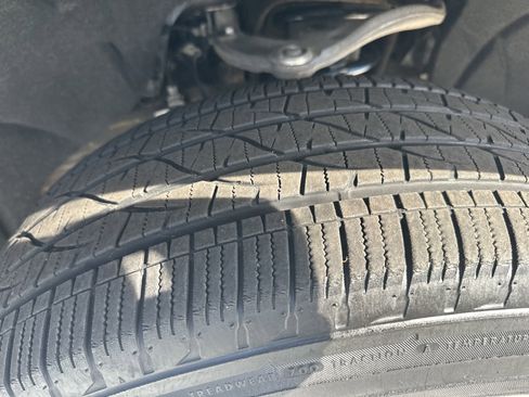 Used 2022 Chevrolet Silverado 1500 LT image 12