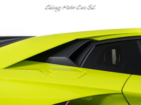 Used 2019 Lamborghini Aventador SVJ AWD/4WD image 15