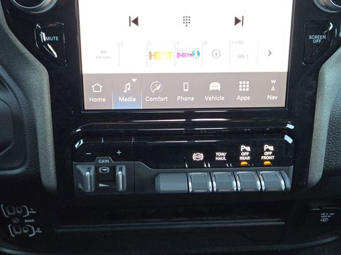 New 2026 RAM 2500 Tradesman AWD/4WD image 16