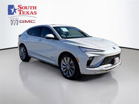 Used 2025 Buick Envista Avenir image 1