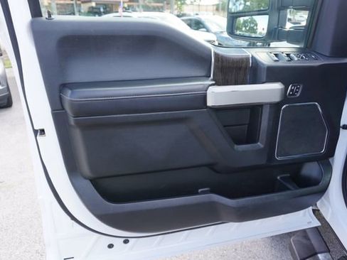 Used 2021 Ford F250 Lariat w/ Lariat Value Package AWD/4WD image 33