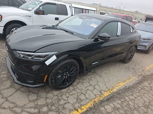 Used 2026 Ford Mustang Mach-E Premium w/ Sport Appearance Package image 1