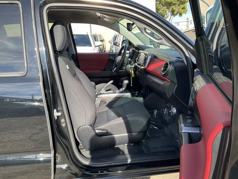 Used 2021 Toyota Tacoma SR5 image 56