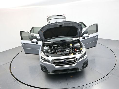 Used 2018 Subaru Outback 2.5i Limited image 35
