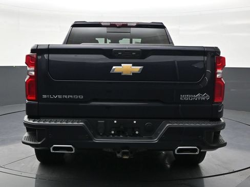 Used 2024 Chevrolet Silverado 1500 High Country w/ High Country Premium Package AWD/4WD image 4