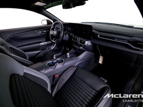 Used 2025 Ford Mustang GT Premium w/ GT Performance Package RWD image 21