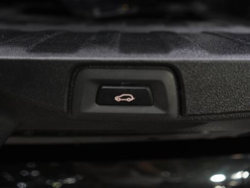 Used 2024 BMW X5 M Competition AWD/4WD image 18