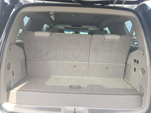 Used 2015 Cadillac Escalade Premium image 12