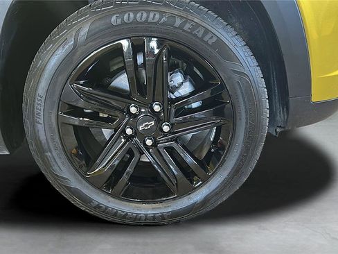 Used 2025 Chevrolet Trax ACTIV w/ Driver Confidence Package image 29
