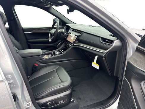 New 2026 Jeep Grand Cherokee L Limited AWD/4WD image 20