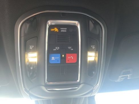 Used 2026 Dodge Charger Scat Pack w/ Blacktop Package AWD/4WD image 32