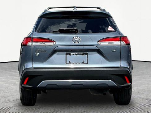 Used 2022 Toyota Corolla Cross LE FWD image 5