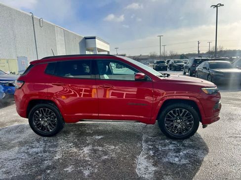 Used 2022 Jeep Compass Limited w/ (RED) Package image 7
