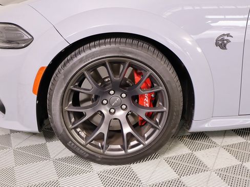 Used 2022 Dodge Charger SRT Hellcat w/ Harman/Kardon Audio Group image 18