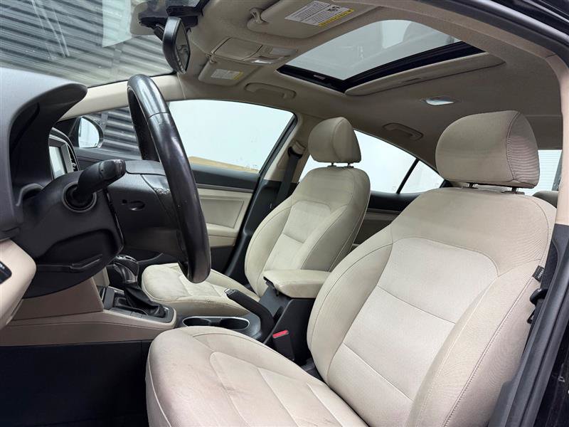Used 2017 Hyundai Elantra Value Edition FWD image 8