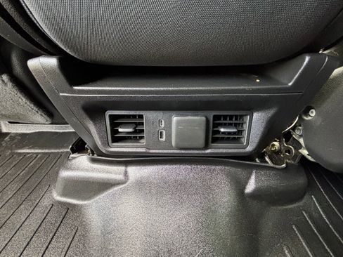 Used 2023 Chevrolet Silverado 1500 LT image 21