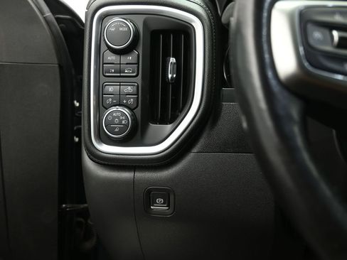 Used 2020 Chevrolet Silverado 1500 LTZ image 10