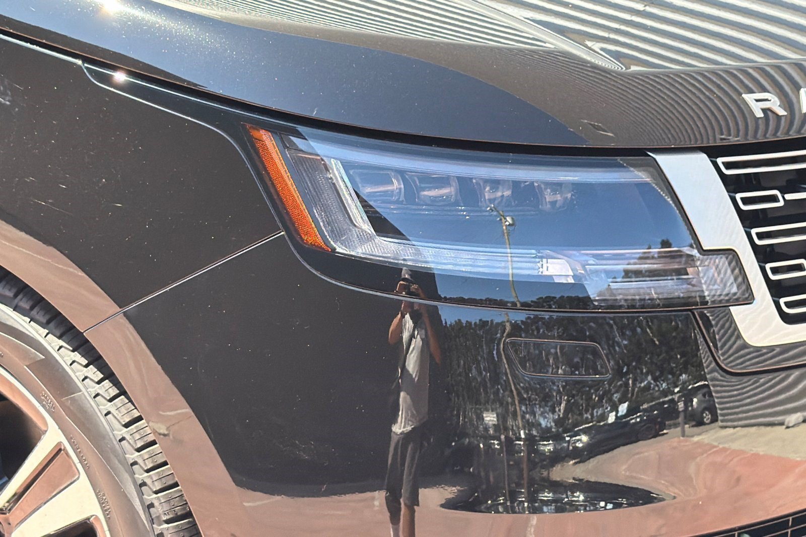 New 2026 Land Rover Range Rover Autobiography AWD/4WD image 11