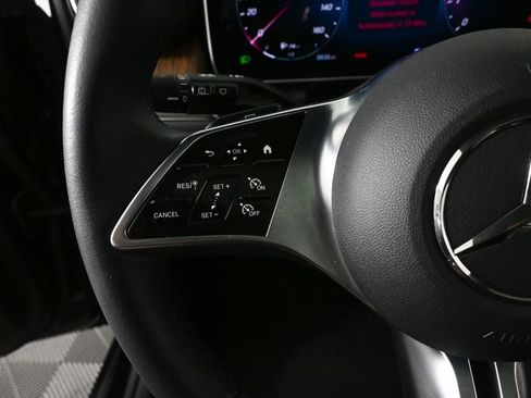 Used 2026 Mercedes-Benz GLC 300 image 10