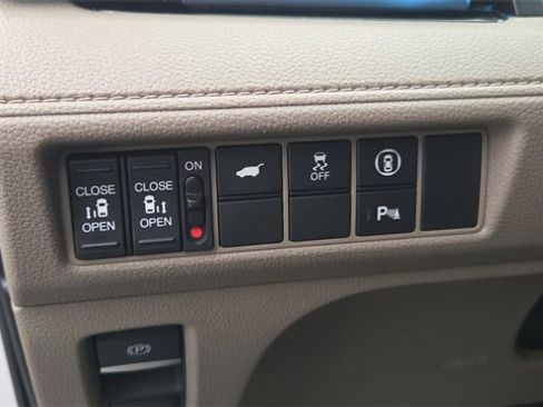 Used 2023 Honda Odyssey Elite image 30