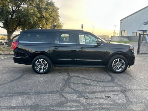 Used 2025 Ford Expedition Max Active RWD image 4