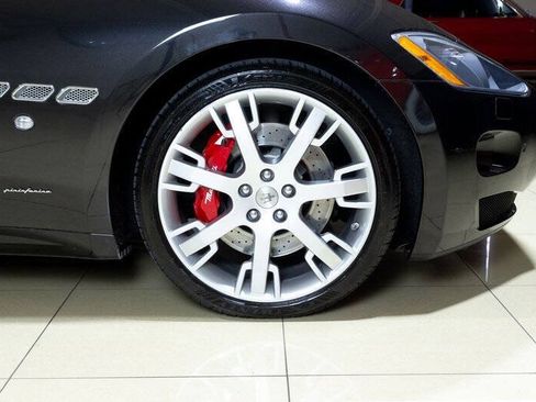 Used 2015 Maserati GranTurismo Convertible RWD image 32