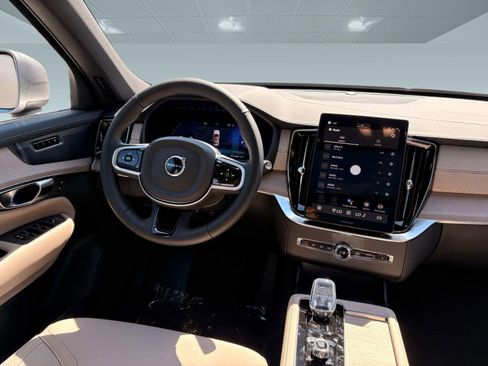 Used 2026 Volvo XC90 B6 Plus w/ Protection Package image 24