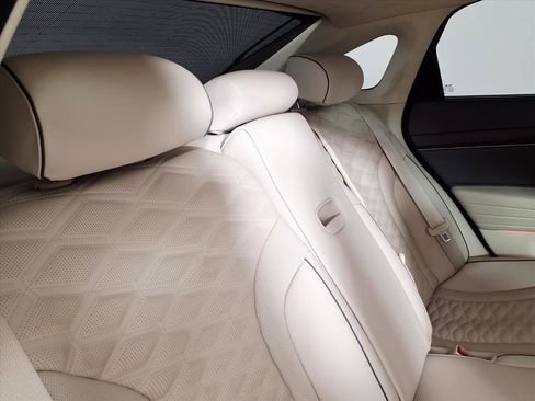 Certified 2025 Genesis G80 3.5T Sport Prestige image 12