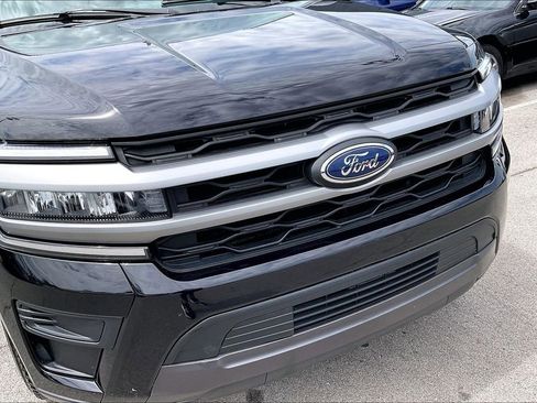 Used 2024 Ford Expedition XLT RWD image 40