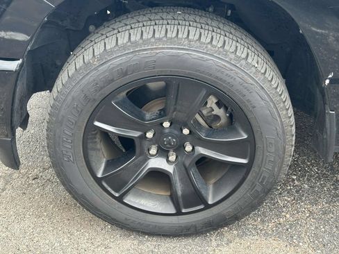 Used 2023 RAM 1500 Big Horn AWD/4WD image 9