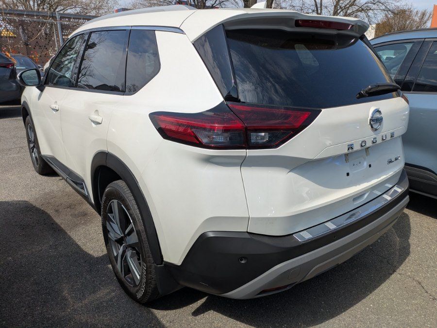 Used 2021 Nissan Rogue SL AWD/4WD image 4